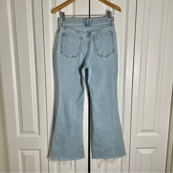 Abercrombie & Fitch Flare Ultra High Rise Jeans Women’s 6 | 28 Blue Light Wash - Picture 5 of 10